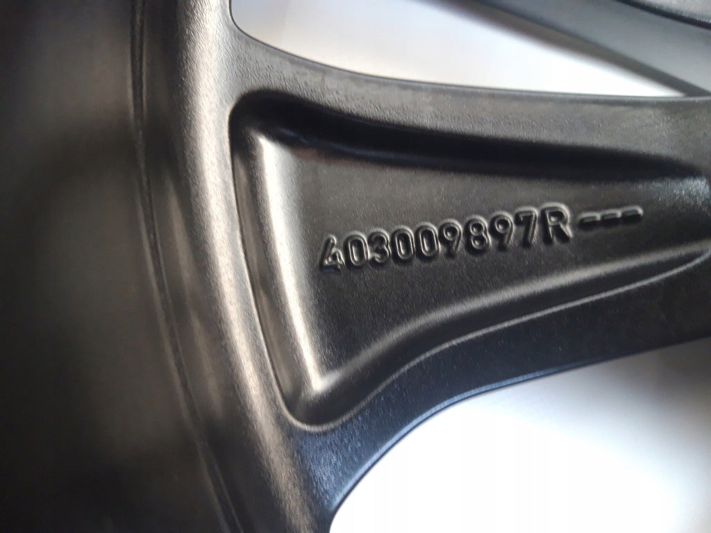 2x Alufelge 17 Zoll 7.0" 5x114.3 44ET Glanz 403009897R Mg Rim Wheel