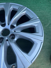 Laden Sie das Bild in den Galerie-Viewer, 1x Alufelge 17 Zoll 7.5" 5x112 30ET 6883517 BMW G30 G20 Rim Wheel FEL9896177829rh