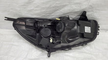 Laden Sie das Bild in den Galerie-Viewer, Frontscheinwerfer Renault Clio IV 260608367R Links Scheinwerfer Headlight