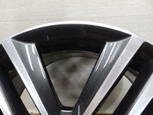 Laden Sie das Bild in den Galerie-Viewer, 1x Alufelge 17 Zoll 7.0&quot; 5x100 46ET 5JA601025D Skoda Fabia Iii Rim Wheel