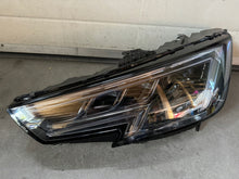 Laden Sie das Bild in den Galerie-Viewer, Frontscheinwerfer Audi A4 8W0941035C Links Scheinwerfer Headlight