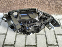Laden Sie das Bild in den Galerie-Viewer, Frontscheinwerfer BMW 1 E88 E81 E82 63117263639 Links Scheinwerfer Headlight SCH6009286607xt