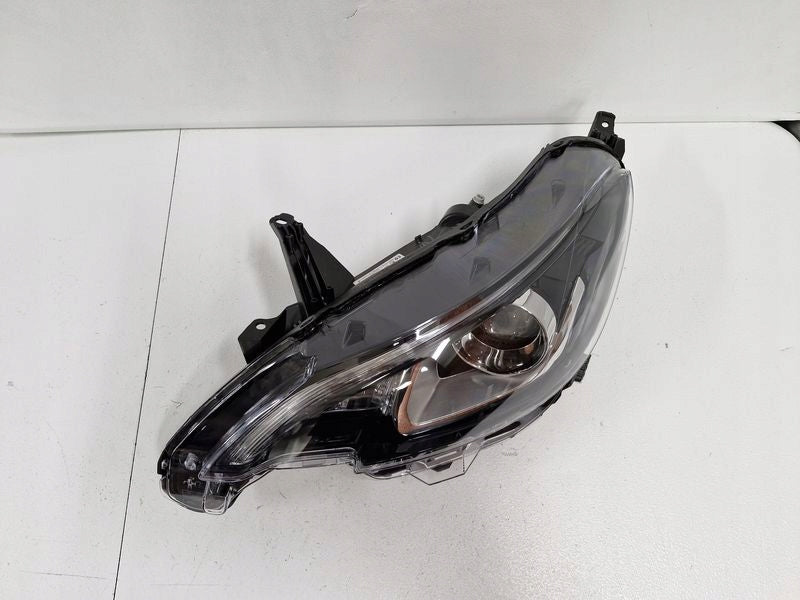 Frontscheinwerfer Peugeot 108 90144088 81150-0H150 Ein Stück (Rechts oder Links)