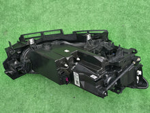 Laden Sie das Bild in den Galerie-Viewer, Frontscheinwerfer Seat Tarraco 5FJ941007J Full LED Links Scheinwerfer Headlight