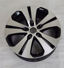 Load image into Gallery viewer, 1x Alufelge 18 Zoll 7.0" 5x114.3 40 5ET 52910-3U300 Kia Sportage Rim Wheel FEL4297743006ki