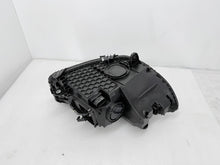 Laden Sie das Bild in den Galerie-Viewer, Frontscheinwerfer Mercedes-Benz W206 A2069067103 LED Links Headlight SCH3947450745lp
