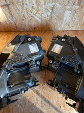 Laden Sie das Bild in den Galerie-Viewer, Frontscheinwerfer Audi A5 8T0941005C Xenon Ein Stück (Rechts oder Links) SCH5505951972qy