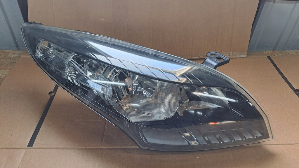 Frontscheinwerfer Renault Megane III 260103187R Rechts Scheinwerfer Headlight