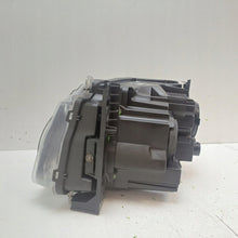 Laden Sie das Bild in den Galerie-Viewer, Frontscheinwerfer Land Rover Range Evoque L538 LR030757 89906108 Rechts SCH8333063037af