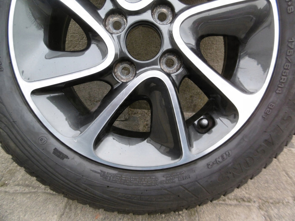 1x Alufelge 14 Zoll 5.5" 5x100 47ET 52910B9500 Hyundai I10 Rim Wheel