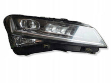 Laden Sie das Bild in den Galerie-Viewer, Frontscheinwerfer Skoda Superb 3V1941016E 39101761 Rechts Scheinwerfer Headlight SCH9841603936vz