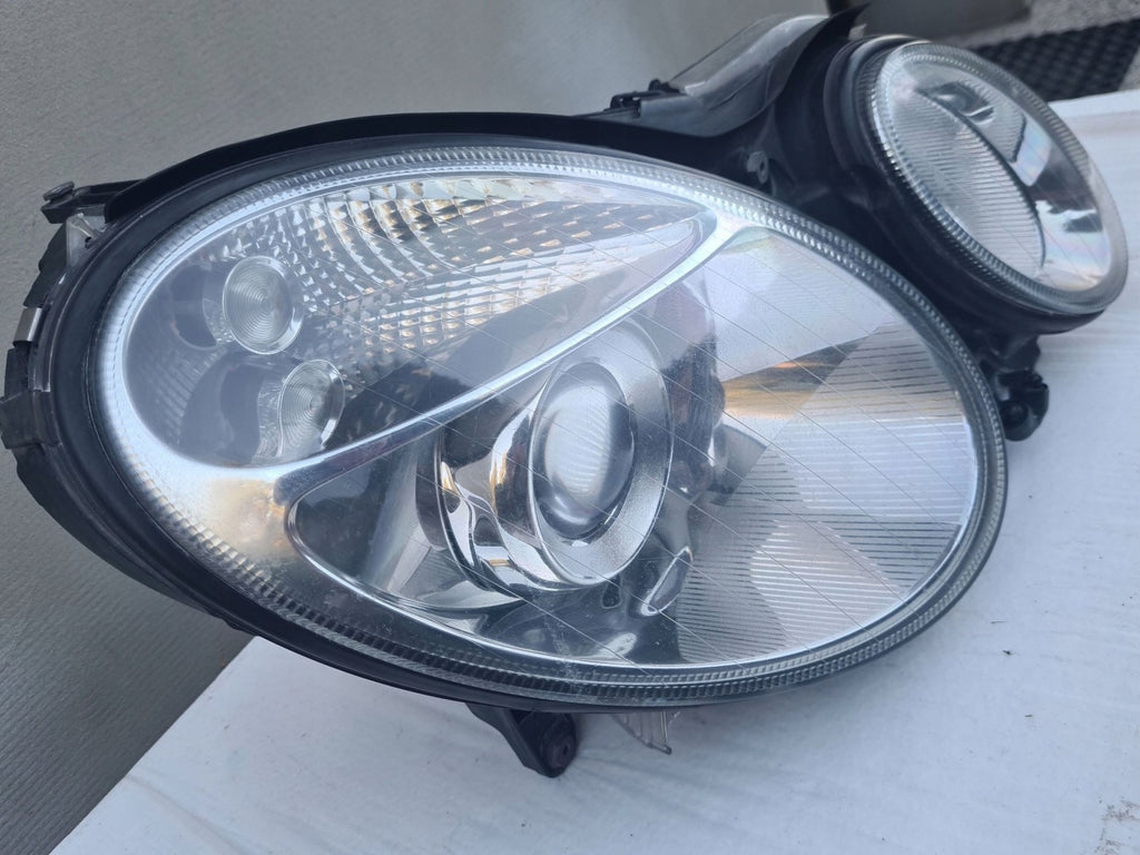Frontscheinwerfer Mercedes-Benz W211 MDW1083 Rechts Scheinwerfer Headlight SCH9587077375sl