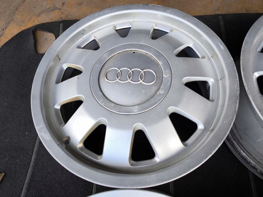 1x Alufelge 15 Zoll 6.0" 5x112 45ET Silber 4B0601025N Audi Leon Octavia Passat