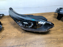 Load image into Gallery viewer, Frontscheinwerfer Kia Ceed J7921-22040 Rechts Scheinwerfer Headlight
