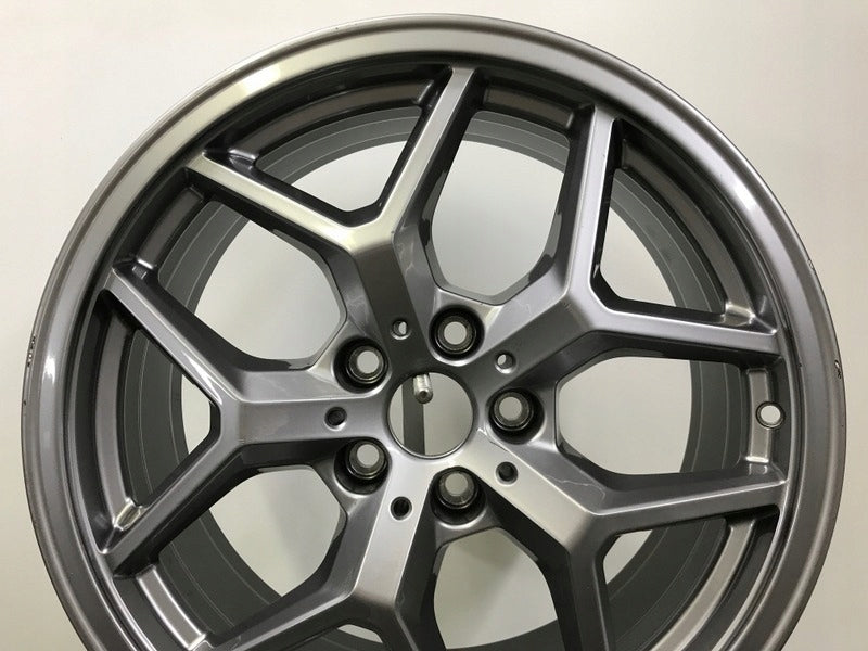 1x Alufelge 18 Zoll 7.5" 5x112 23ET Glanz Grau 5A324D5 BMW 1 Rim Wheel FEL4778927171lm