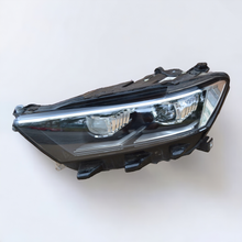 Laden Sie das Bild in den Galerie-Viewer, Frontscheinwerfer VW T-Roc 2GA941035D LED Links Scheinwerfer Headlight