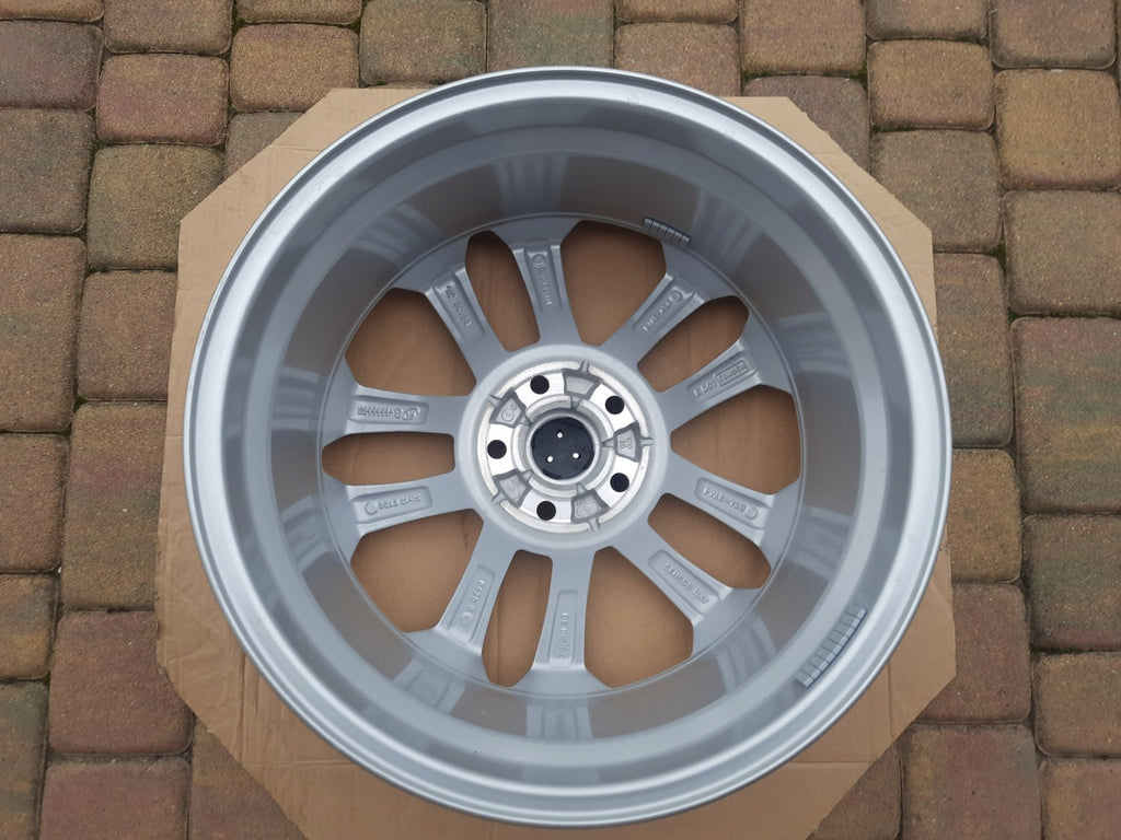 1x Alufelge 17 Zoll 7.0" 5x108 50ET Silber LJ6C-A2A Ford Kuga Rim Wheel FEL2775532950my