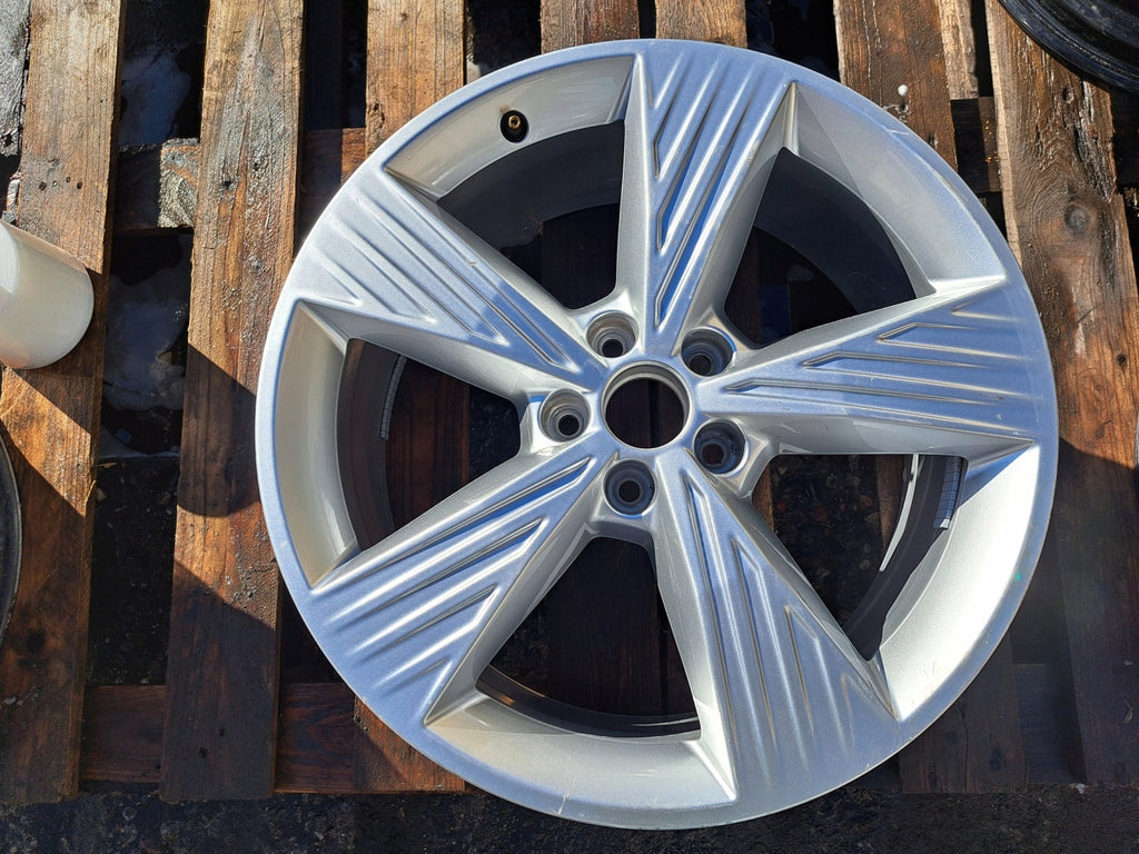 1x Alufelge 19 Zoll 8.0" 5x112 45ET Glanz Silber 89A601025B Audi E-Tron FEL2277508813mq