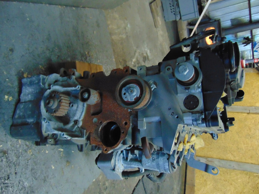 Motor Audi A4 B8 CAG 2.0 TDI 143PS 80TKm Diesel Engine Unkomplett