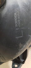 Laden Sie das Bild in den Galerie-Viewer, Frontscheinwerfer Toyota Yaris E1313140 Links Scheinwerfer Headlight SCH7146323785lw