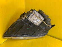 Load image into Gallery viewer, Frontscheinwerfer VW Touareg 7L6941016BB Xenon Rechts Scheinwerfer Headlight