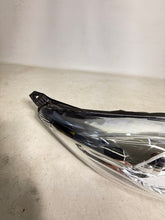 Laden Sie das Bild in den Galerie-Viewer, Frontscheinwerfer Ford Fiesta I C1BB13W029 Rechts Scheinwerfer Headlight SCH8076699138dl