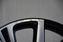 Laden Sie das Bild in den Galerie-Viewer, 1x Alufelge 18 Zoll 7.0" 5x100 47ET Glanz Schwarz 6F9071498A Seat Arona FEL3271832362is
