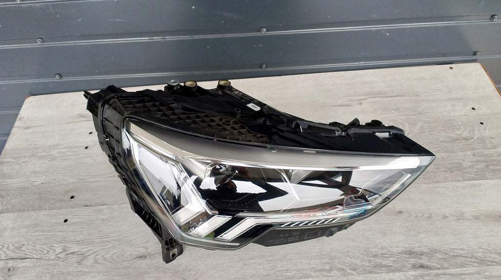 Frontscheinwerfer Audi Q3 83A941034 LED Rechts Scheinwerfer Headlight SCH7953519478ht