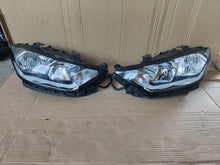 Laden Sie das Bild in den Galerie-Viewer, Frontscheinwerfer Audi A1 82A941003 82A941004 Ein Stück (Rechts oder Links) SCH3383634274fb