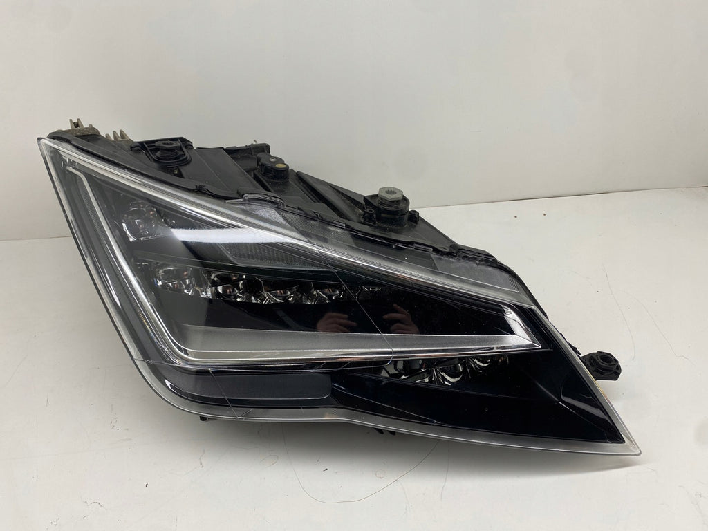 Frontscheinwerfer Seat Leon 5F1941008D LED Rechts Scheinwerfer Headlight