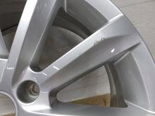 Laden Sie das Bild in den Galerie-Viewer, 1x Alufelge 17 Zoll 6.5" 5x112 41ET Glanz Silber 3G0601025C VW Passat B8 FEL4881602530pc