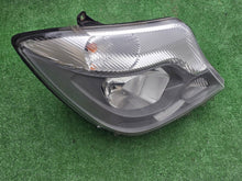 Laden Sie das Bild in den Galerie-Viewer, Frontscheinwerfer Mercedes-Benz Sprinter A9068202461 Rechts Headlight SCH1253499316ur