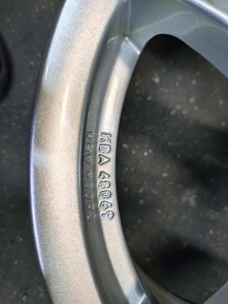 1x Alufelge 16 Zoll 6.5" 5x114.3 39ET Glanz Grau KBA48069 Hyundai I Rim Wheel FEL7427094548tw