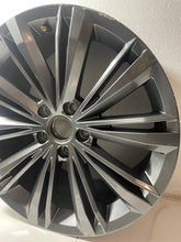Load image into Gallery viewer, 1x Alufelge 18 Zoll 8.0" 5x112 44ET Glanz Grau 3G0601025BN VW Passat B8 FEL7043186072va