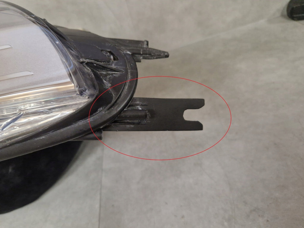 Frontscheinwerfer Renault Clio 260106624R Rechts Scheinwerfer Headlight SCH5537410636iy