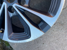 Laden Sie das Bild in den Galerie-Viewer, 1x Alufelge 17 Zoll 7.0&quot; 5x114.3 403009897R Renault Megane Rim Wheel