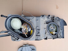 Laden Sie das Bild in den Galerie-Viewer, Frontscheinwerfer Mercedes-Benz W126 1268208961 Links Scheinwerfer Headlight SCH6704134341hd