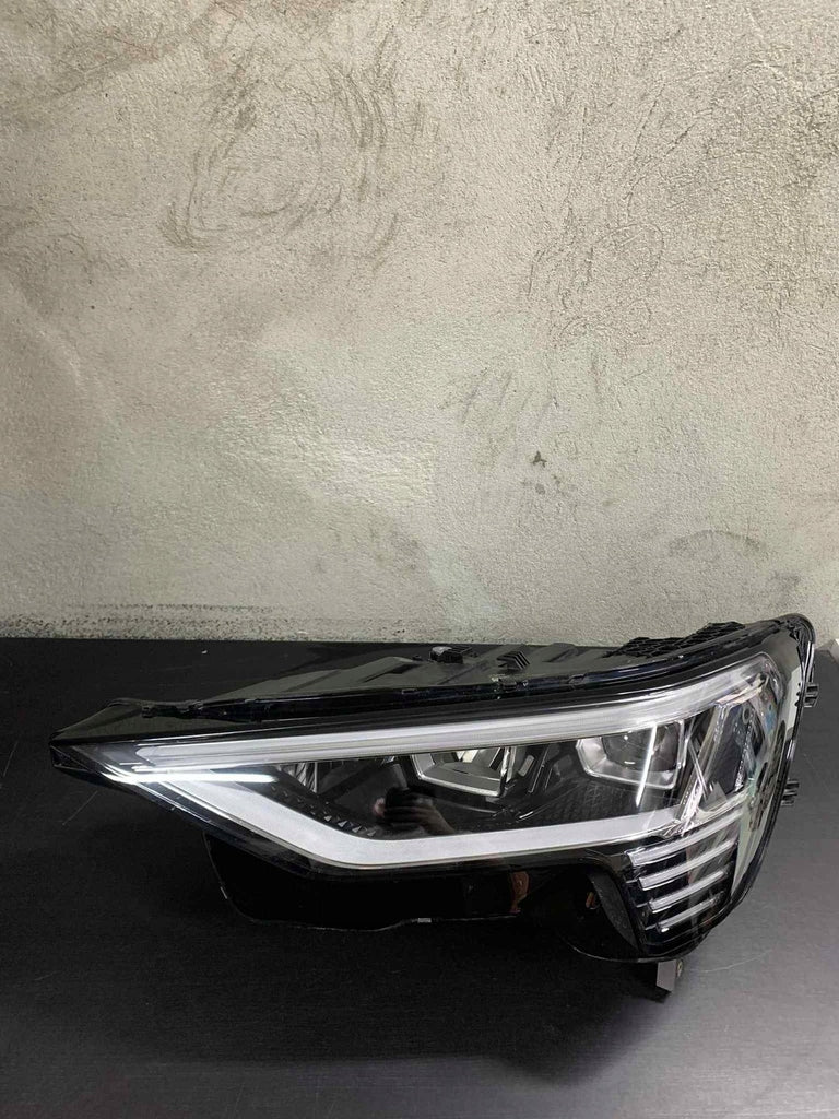 Frontscheinwerfer Audi E-Tron 4KE941781 Full LED Ein Stück (Rechts oder Links) SCH7709873836em