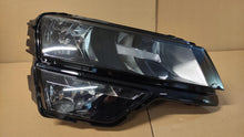 Laden Sie das Bild in den Galerie-Viewer, Frontscheinwerfer Skoda Karoq 57B941016A Rechts Scheinwerfer Headlight SCH9304214050zf