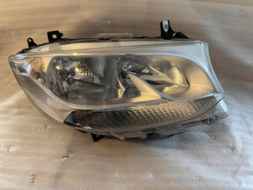 Frontscheinwerfer Mercedes-Benz Sprinter A9109060100 Rechts Headlight
