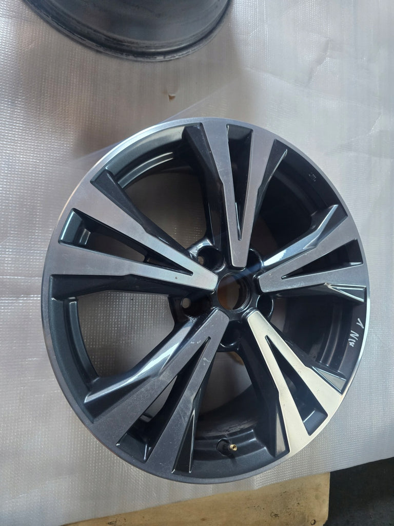 1x Alufelge 18 Zoll 7.0" 5x114.3 40ET N878017 Nissan X Trail I Qashqai Rim Wheel FEL6064540120ma