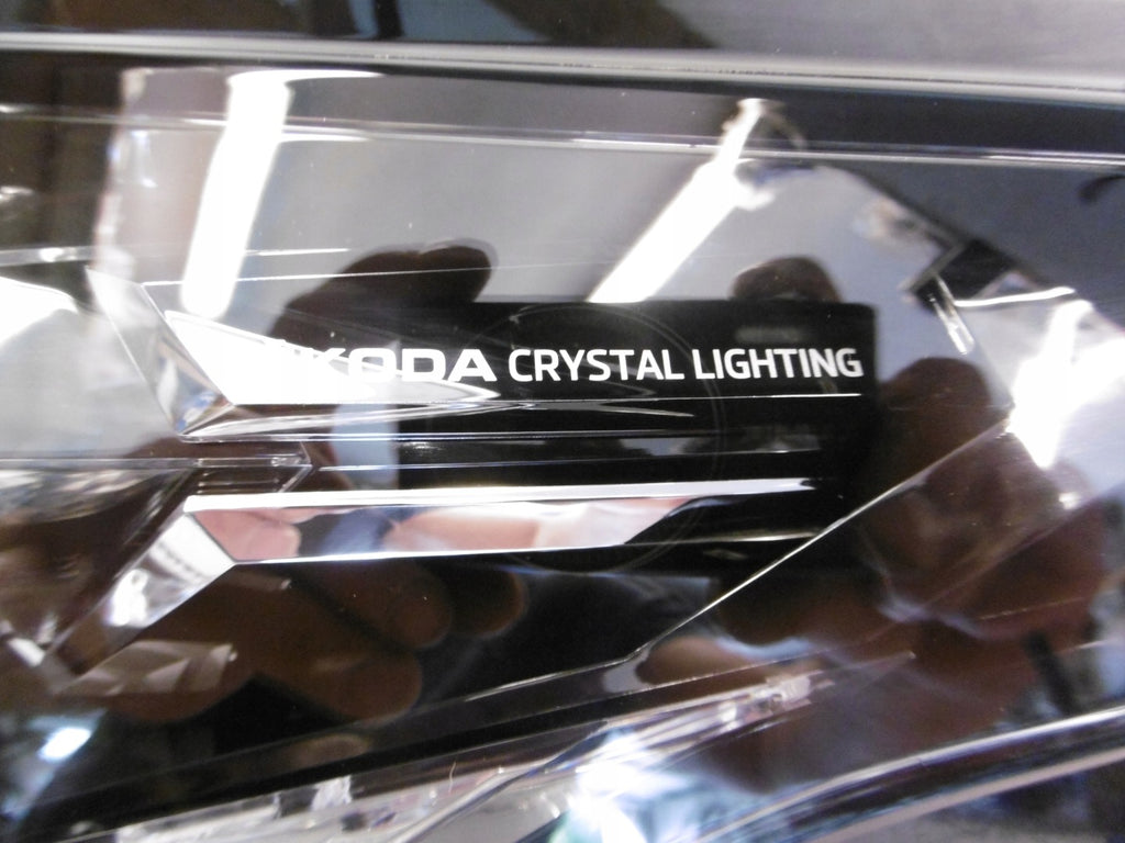 Frontscheinwerfer Skoda Enyaq 5LB941015A Full LED Links Scheinwerfer Headlight