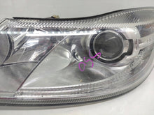 Laden Sie das Bild in den Galerie-Viewer, Frontscheinwerfer Skoda Octavia I 1ZL247052-19 22007201 7L6941329 Xenon Links SCH5048529470se