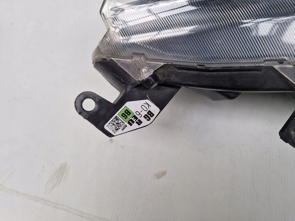 Frontscheinwerfer Toyota Yaris LED Ein Stück (Rechts oder Links) Headlight