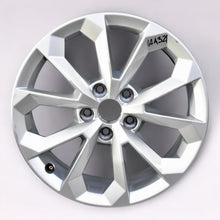 Load image into Gallery viewer, 1x Alufelge 17 Zoll 7.0&quot; 5x112 43ET Glanz Silber 8U0601025AF Audi C4 Rim Wheel