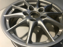 Laden Sie das Bild in den Galerie-Viewer, 1x Alufelge 17 Zoll 7.0" 5x130 50ET 99636212402 Porsche Rim Wheel FEL5098695303za