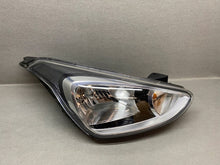 Load image into Gallery viewer, Frontscheinwerfer Hyundai I10 92102-B8000 LED Rechts Scheinwerfer Headlight