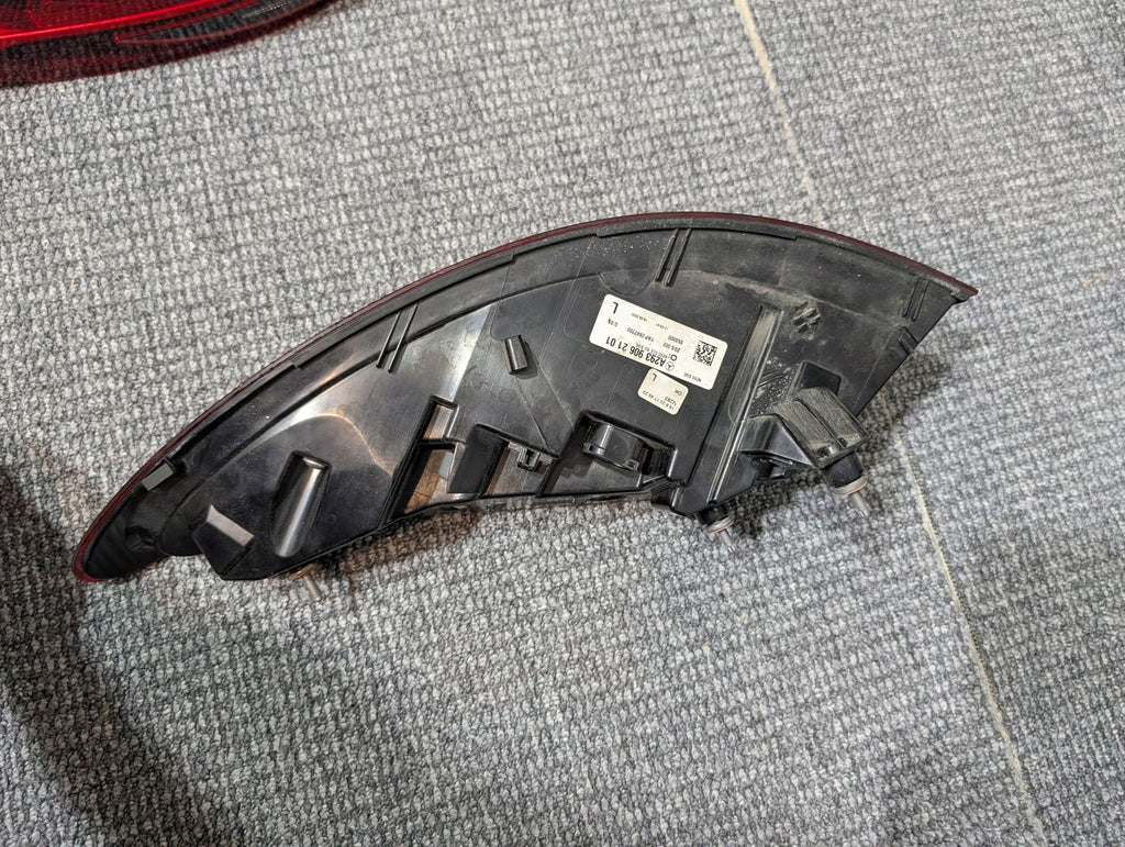 Rückleuchte Mercedes-Benz Eqc A2939062101 Links Rearlight