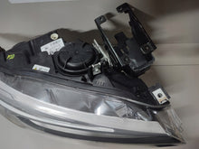 Laden Sie das Bild in den Galerie-Viewer, Frontscheinwerfer BMW 1 F21 F20 7229678-09 Rechts Scheinwerfer Headlight SCH5839475652wo