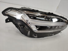 Laden Sie das Bild in den Galerie-Viewer, Frontscheinwerfer Volvo Xc90 II 32338953 Rechts Scheinwerfer Headlight